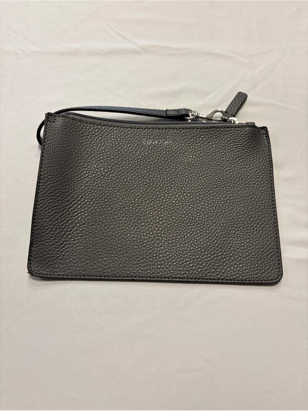 Calvin Klein Pebbled Faux Leather Wristlet Clutch Pouch in Charcoal Grey